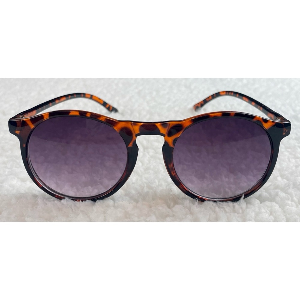 Tortoise Shell Sunglasses with Purple Lenses - Picture 15 of 16